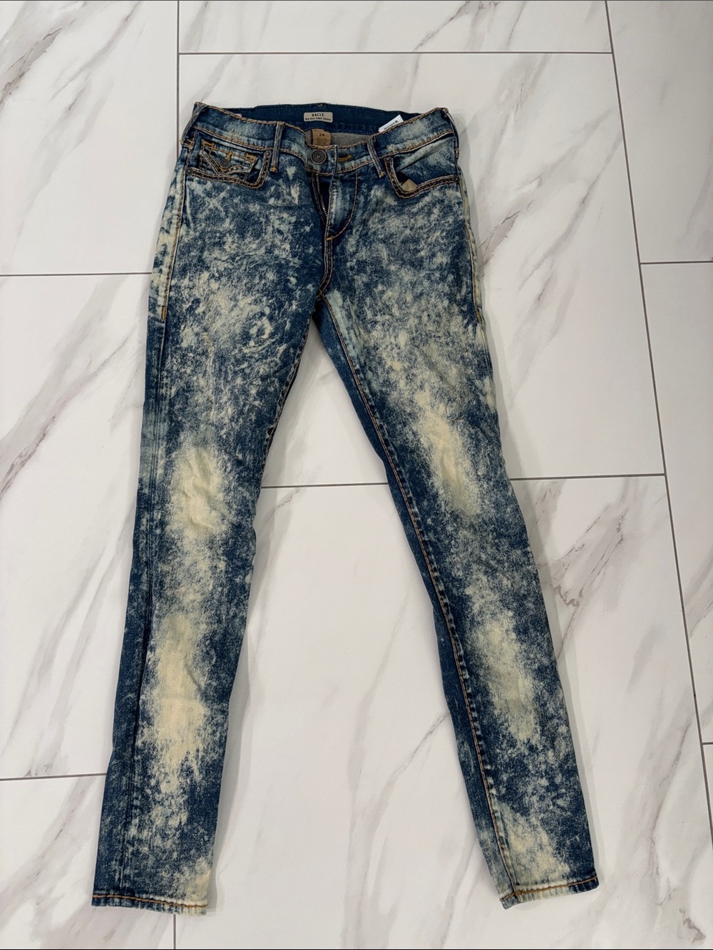 True Religion Acid-Wash Skinny Jeans in Blue and Cream
